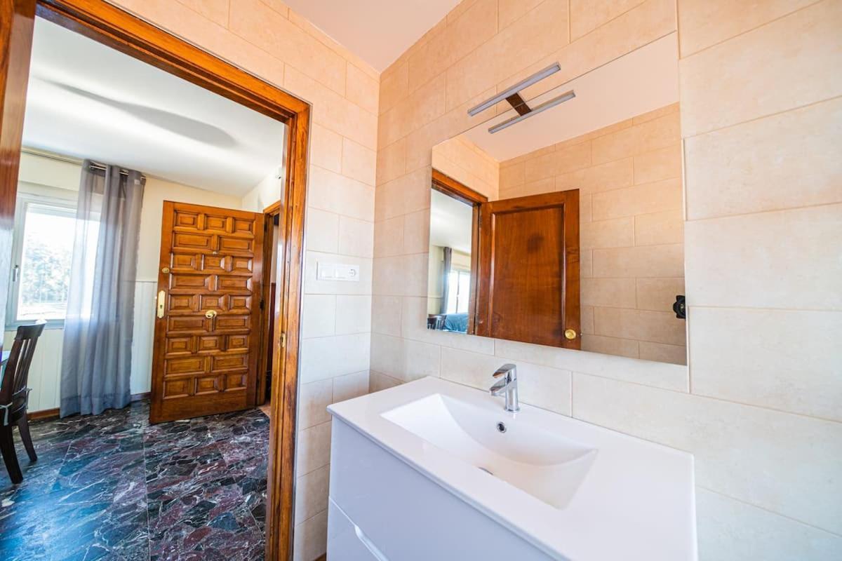 Apartamento Centrico Con Vistas Al Mar Villanueva De Arosa Exterior photo
